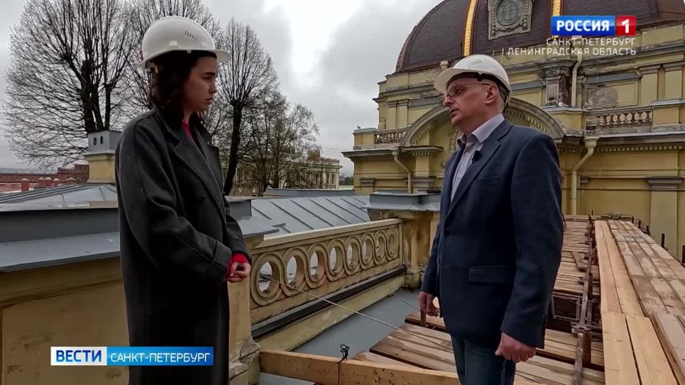 В Петропавловской крепости приступили к реставрации гранитного фасада