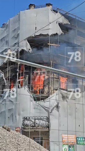 Серьёзный пожар произошёл в доходном доме на набережной Обводного канала