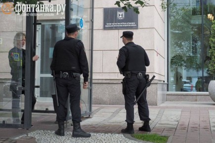 Обстановка у израильского консульства и мечети на Кронверкском проспекте совсем спокойная