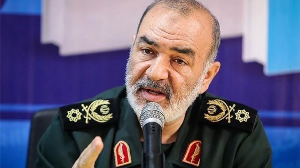 Среди погибших у иранцев - глава Генштаба Багери и глава КСИР Салами