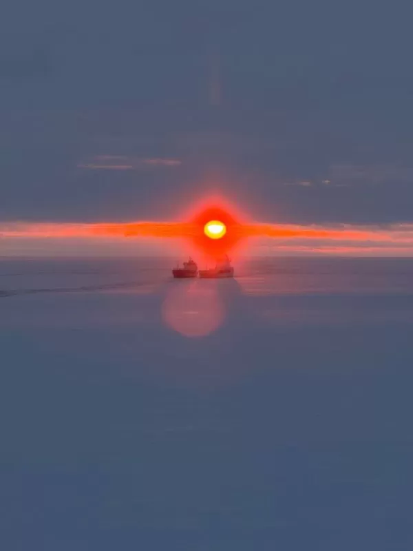 Двое на Севморпути. Енисей, май