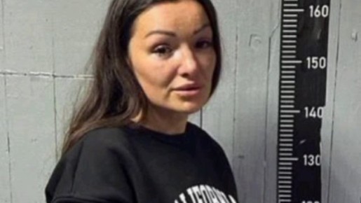 Сообщают, что это чучело отправили в дурку на лечение