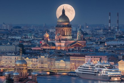 Два майора: Киев начал проплачивать в иностранной прессе &quot;плач Ярославны&quot; в надежде вернуть к себе внимание хозяев