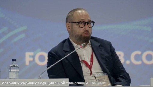 «Сущность, которая беспокоит государство», — так депутат Антон Горелкин на одной из сессий ПМЭФ охарактеризовал мессенджер Telegram