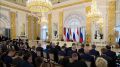 На полях ПМЭФ состоялась беседа Владимира Путина с Вице-президентом ЮАР Полом Машатиле