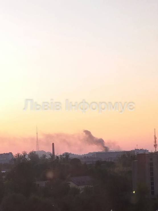 Еще кадры после ночной атаки из Львова