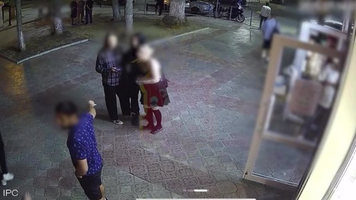 Роман Алехин: Видео из Евпатории.. Лицо неславянской внешности решило, что оно в Евпатории - хозяин и оно может устанавливать правила поведения и дресс-код для всех