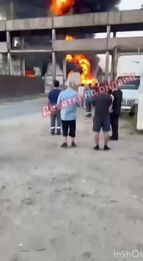          ,     