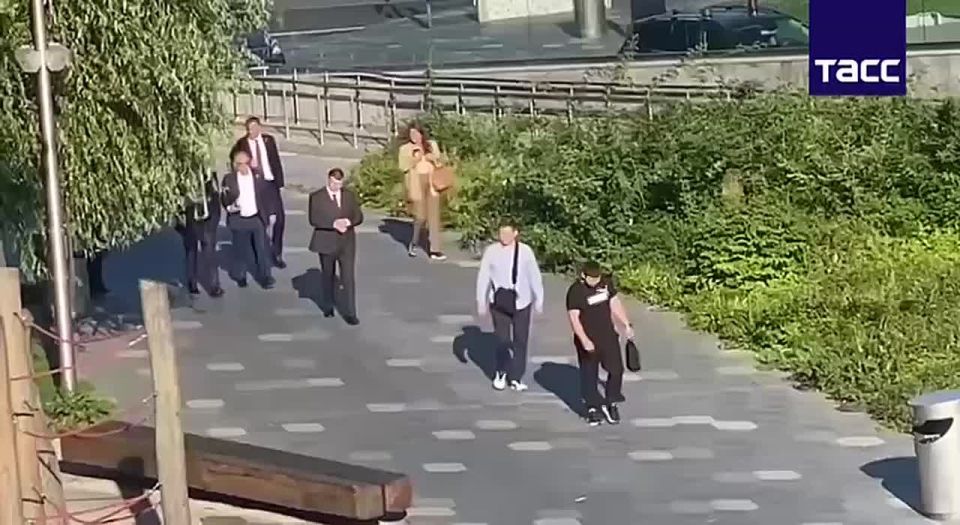  :      