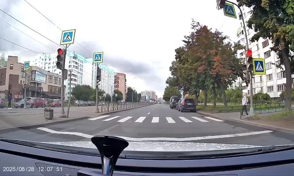   ,       ?      Lada           