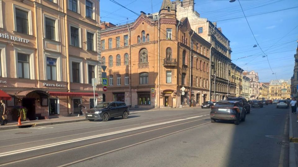 Прокуратура потребовала обеспечить безопасность пешеходов на улице Колокольной