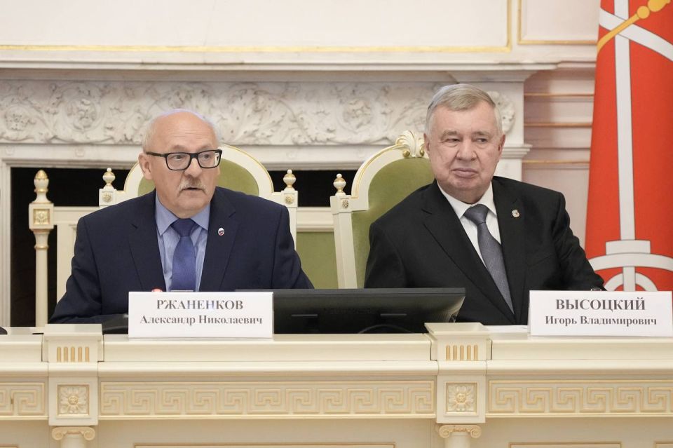 Комиссия по соцполитике поддержала законопроект о снятии ценза для получения знака «Жителю блокадного Ленинграда»