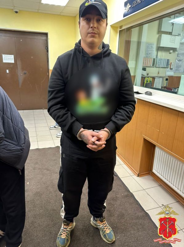 Полицией задержан уссурийский дроп, помогавший мошенникам обмануть пожилого петербуржца под легендой о ДТП