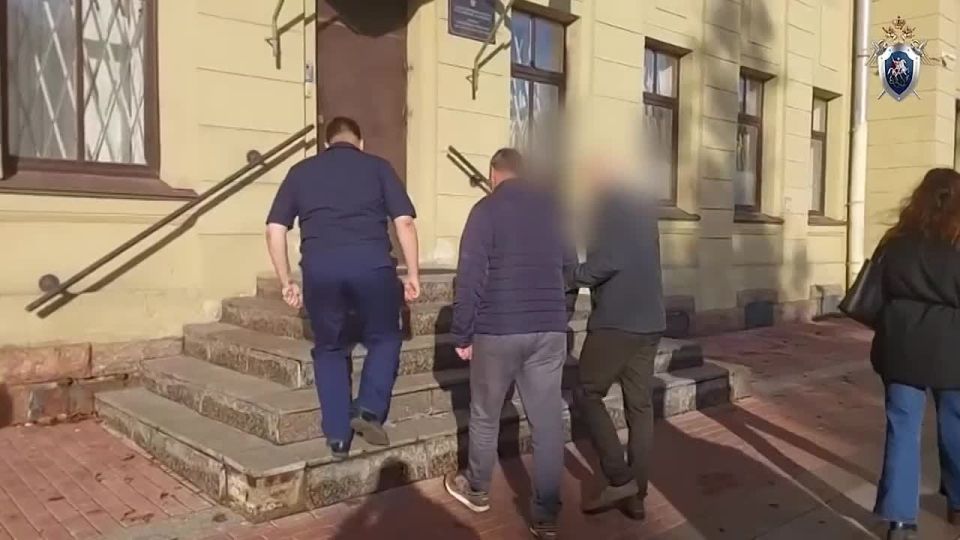 В Санкт-Петербурге задержан бывший сотрудник дорожно-патрульной службы, обвиняемый в участии в мошенничестве в сфере страхования