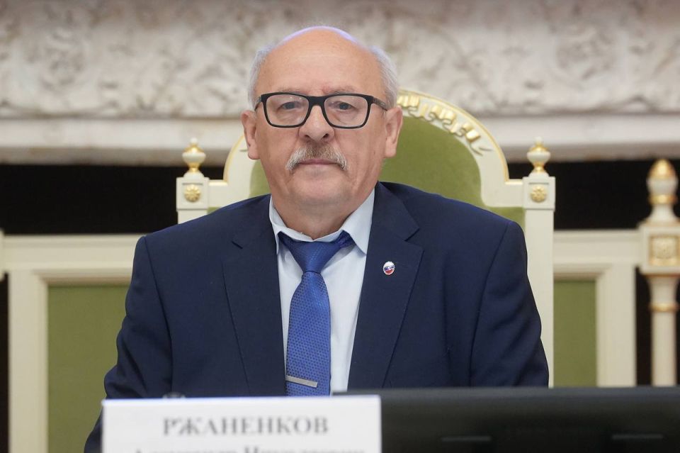 Депутаты обсудили доступность льготных лекарств и статус многодетных семей