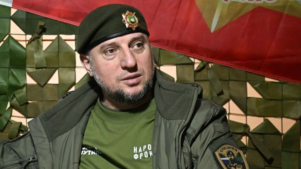 Уважаемый Апти Аронович!. От лица личного состава Батальона «Питерского» Спецназа «Ахмат» Министерства Обороны Российской Федерации позвольте сердечно поздравить Вас с Днем Рождения! Желаем Вам, прежде всего, крепкого...