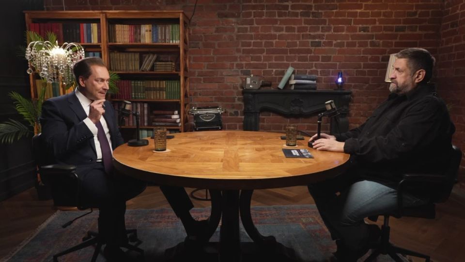 Александр Сладков: А вот и новый выпуск подкаста «Расшифровка происходящего»