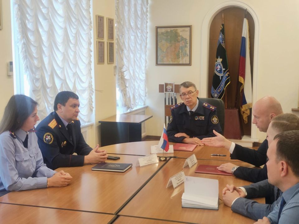 Между следственным управлением СК России по Ленинградской области и межрегиональной территориальной государственной инспекцией труда заключено соглашение о сотрудничестве