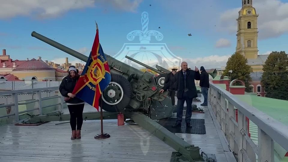 Полицией Петроградского района возбуждено уголовное дело по факту поджога в парадной на Гатчинской улице