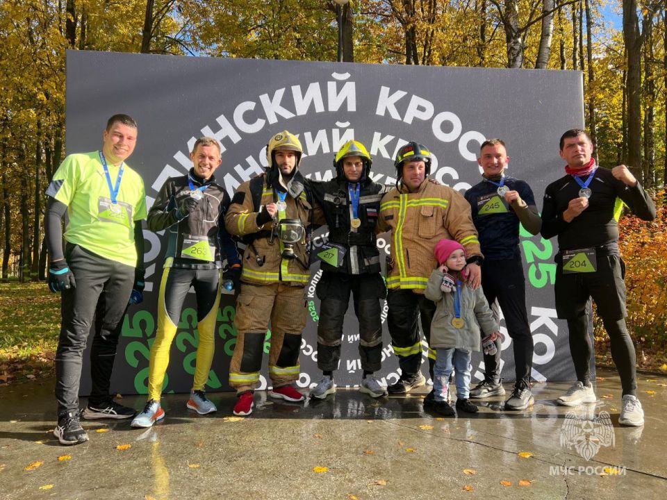 Легкоатлетический пробег "Колпинский кросс" прошел при участии #петербургскихспасателей