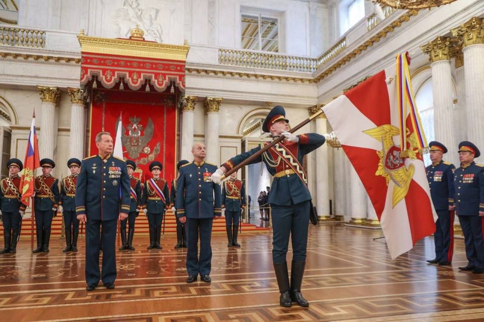 Герой России генерал армии Виктор Золотов вручил орден Жукова Северо-Западному округу Росгвардии