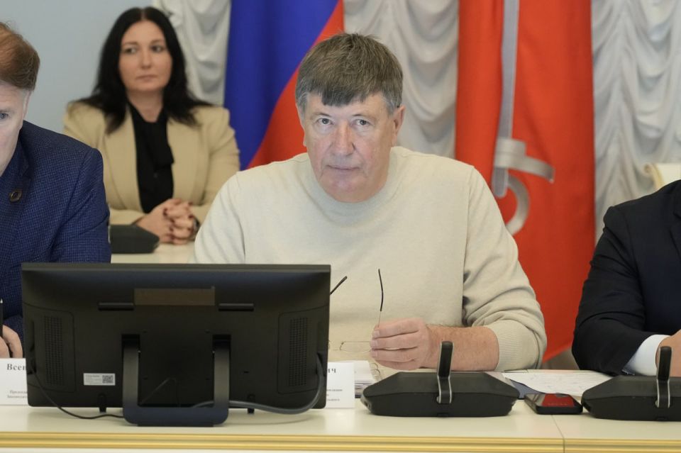 На дотации муниципалитетам в бюджете Санкт-Петербурга заложат почти 14 миллиардов рублей