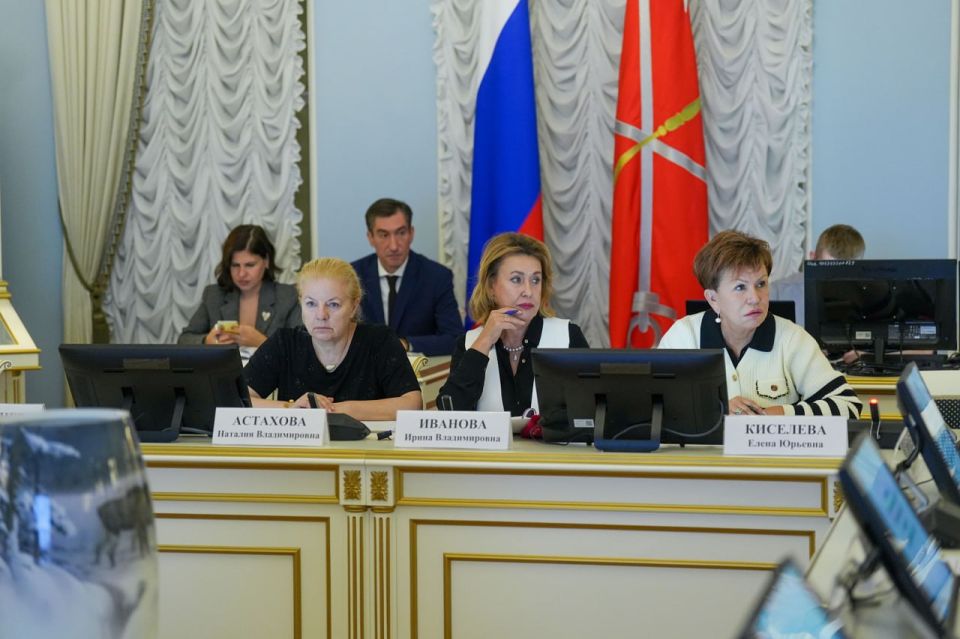 Комиссия по промышленности, экономике и предпринимательству обсудила затраты на адресную инвестиционную программу