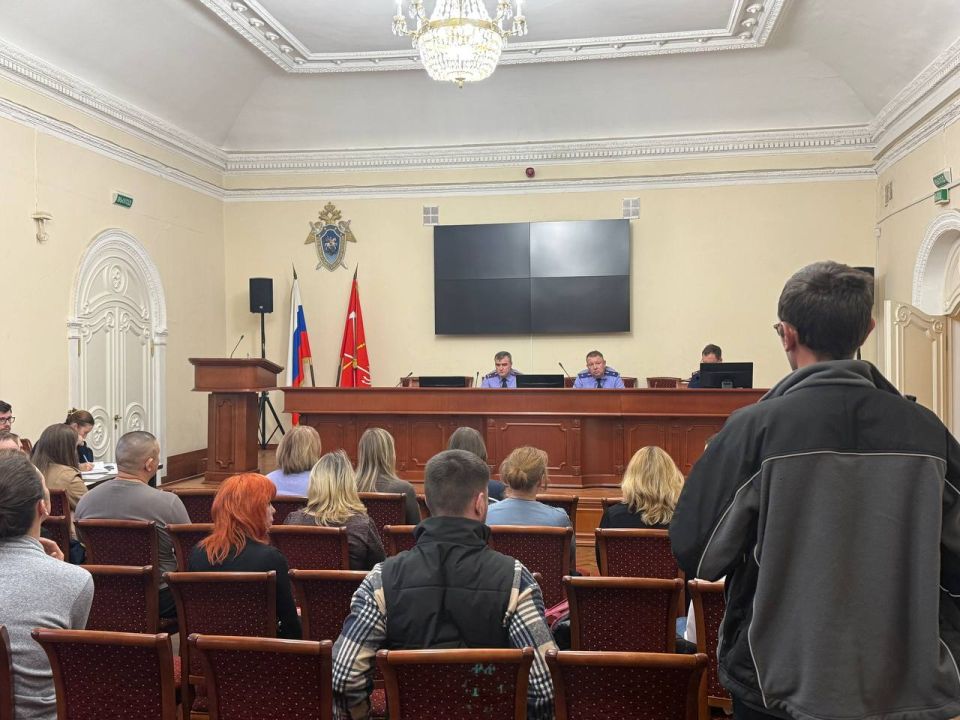 В ГСУ СК России по городу Санкт-Петербургу проведен коллективный прием граждан, пострадавших от мошенничества в сфере строительства