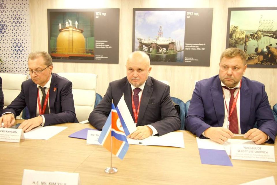 Сергей Цивилев встретился с Министром электроэнергетической промышленности КНДР Ким Ю Иром Сергей Цивилев встретился с Министром электроэнергетической промышленности КНДР Ким Ю Иром