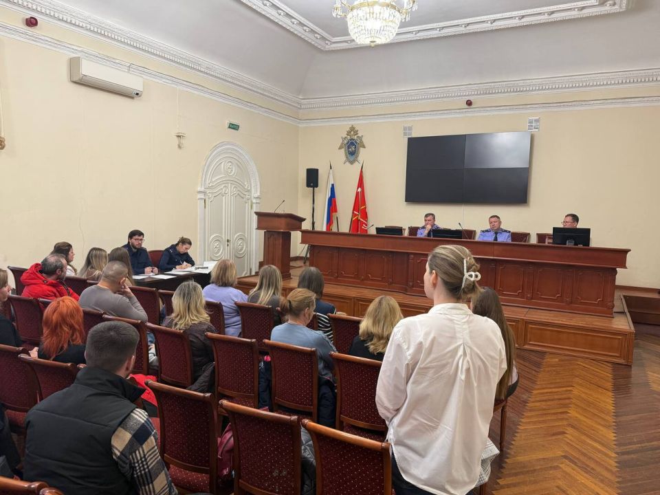 В ГСУ СК России по городу Санкт-Петербургу проведен коллективный прием граждан, пострадавших от мошенничества в сфере строительства В ГСУ СК России по городу Санкт-Петербургу проведен коллективный прием граждан, пострадавших от мошенничества в сфере строительства