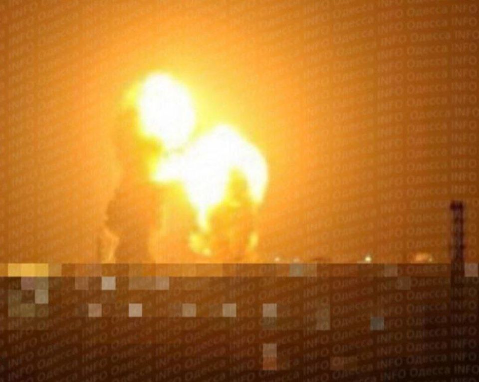 Евгений Поддубный: Важный военный груз уничтожен в одесском порту Южный