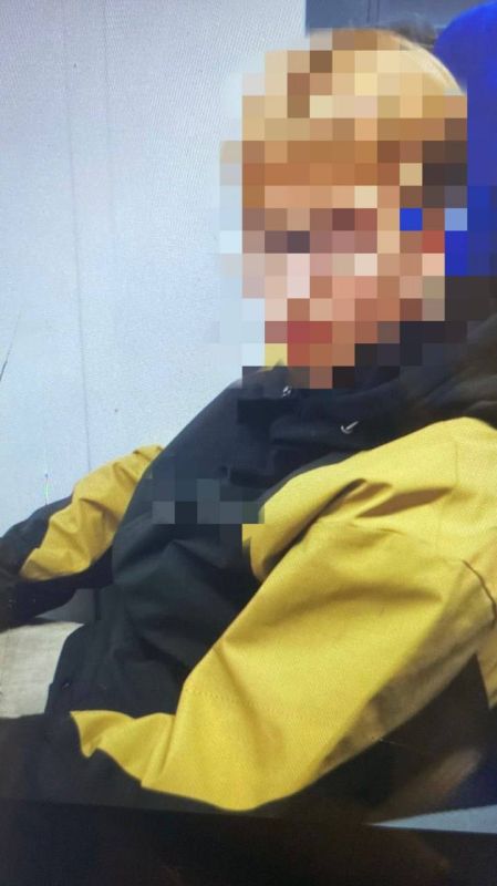 Петербургскими транспортными полицейскими в ходе профилактического рейда выявлен несовершеннолетний зацепер