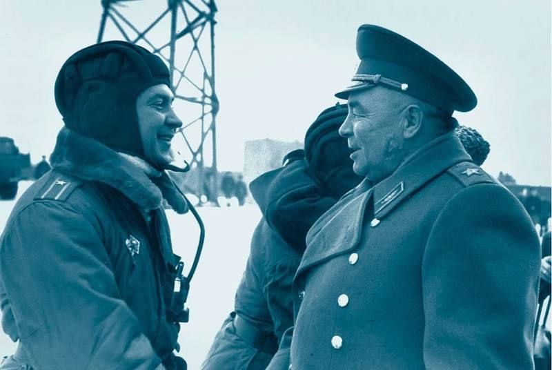 Александр Коц: ВЕЧЕРНИЙ ЗВОН:. герои уходящего дня