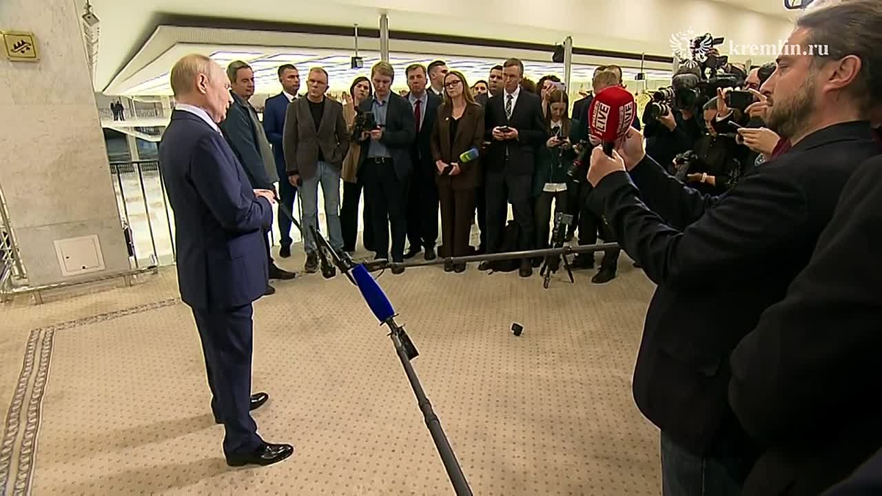 Ответы президента России Владимира Путина на вопросы представителей СМИ в Кремле
