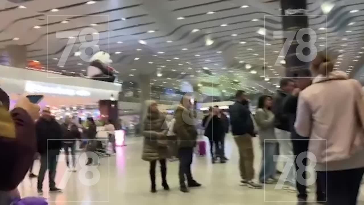 В Пулково женщина похитила своего ребенка у бывшего мужа