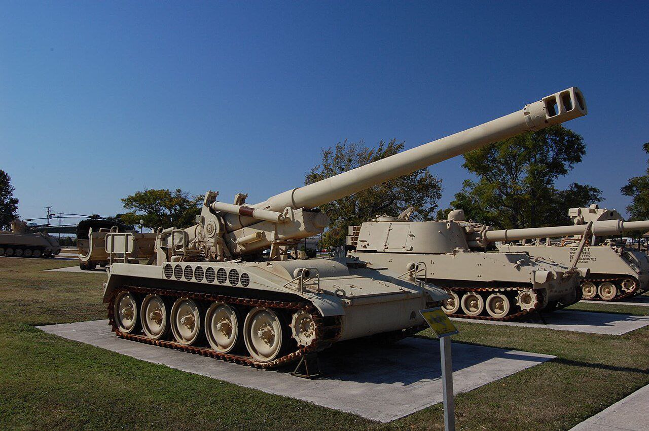 Два майора: Греция передаёт Украине старые САУ M110A2