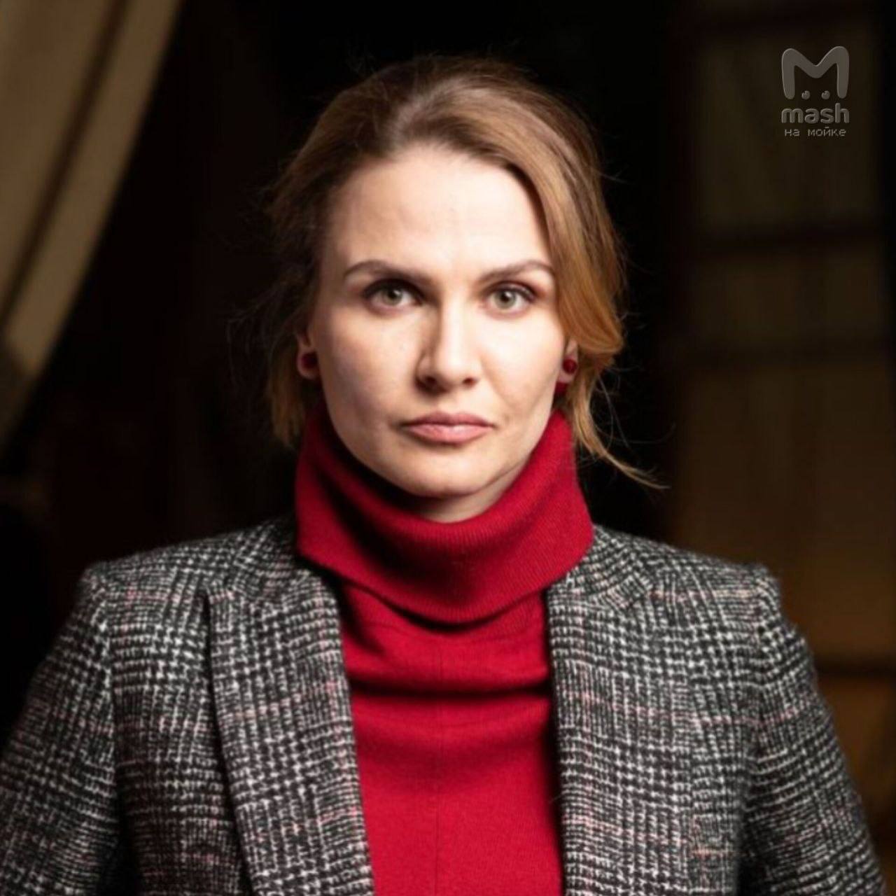 Беременная режиссёр-документалист Александра Франк потеряла ребёнка после конфликта с постояльцами курорта "Охта Парк" под Питером: соседи по коттеджу всю ночь дебоширили и нервировали её семью