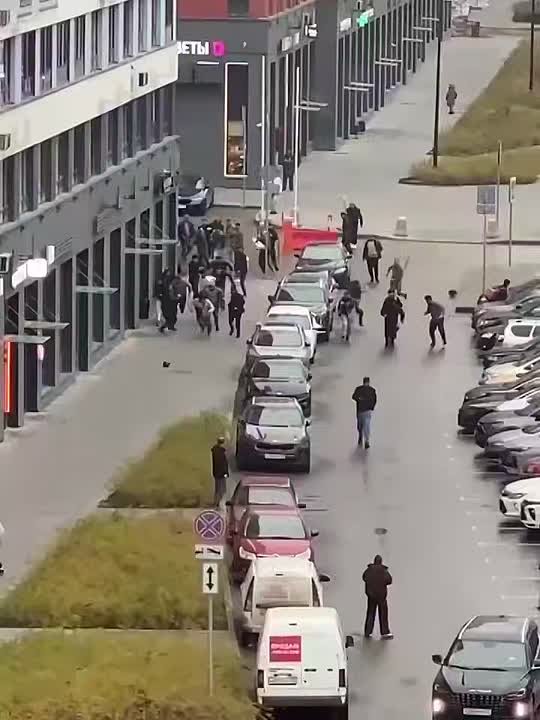 Юлия Витязева: Всех участников - пинком под зад из страны
