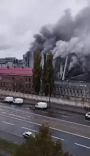 А вот еще кадры из Киева для ценителей "декоммунизации"
