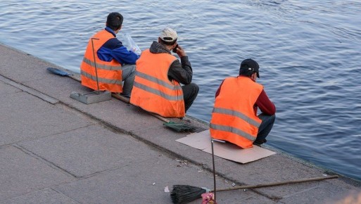 Мигрантов в Санкт-Петербурге стало меньше на четверть