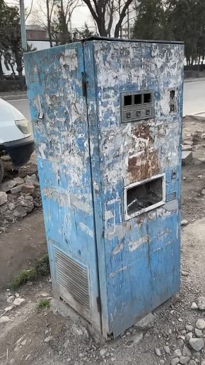 Вот мы с вами все ругаем прибалтов, смеемся над ними