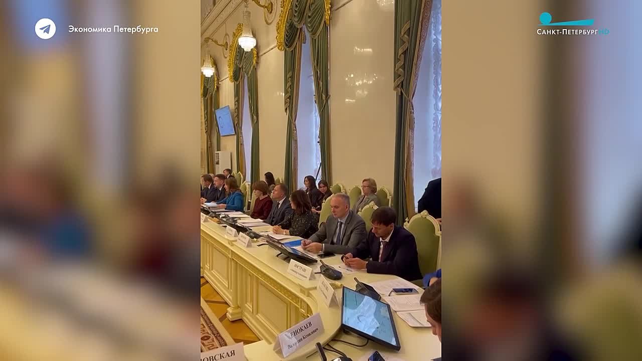 Алексей Зырянов принял участие в заседании БФК Законодательного собрания по вопросу проекта закона «О бюджете Санкт-Петербурга на 2026 год и плановый период 2027-2028 годов»