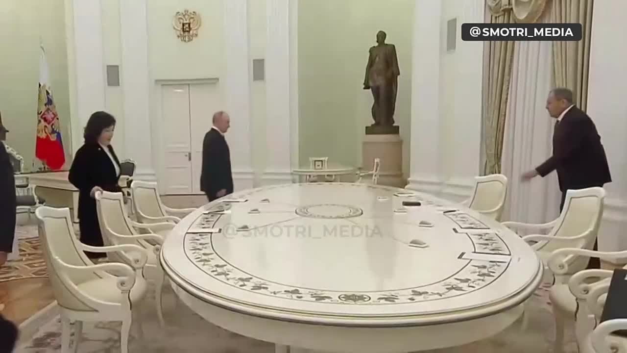 Глава МИД Северной Кореи прибыла с официальным визитом в Россию