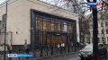 В вестибюле станции метро "Чернышевская" начал разрушаться потолок