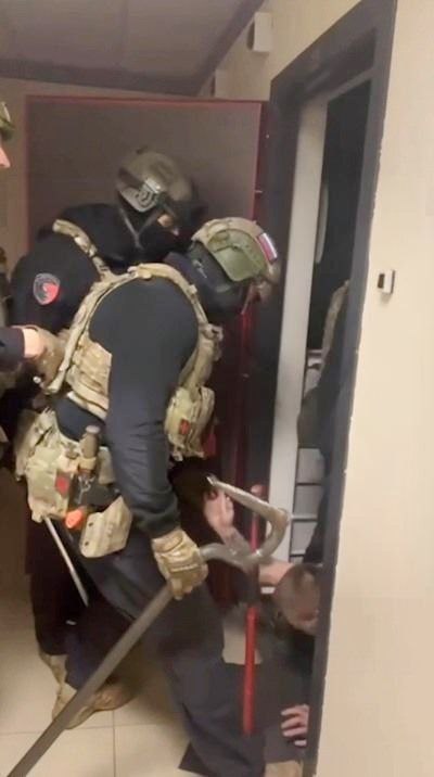 В Санкт-Петербурге при содействии Росгвардии задержаны подозреваемые в похищении человека