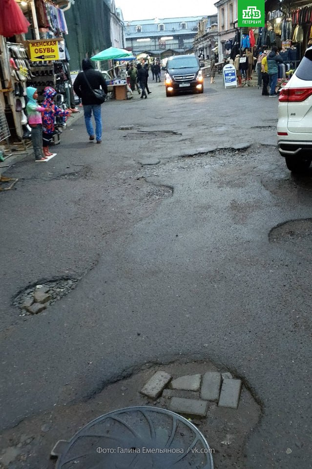 Горожане продолжают жаловаться на торговцев из Апрашки Горожане продолжают жаловаться на торговцев из Апрашки