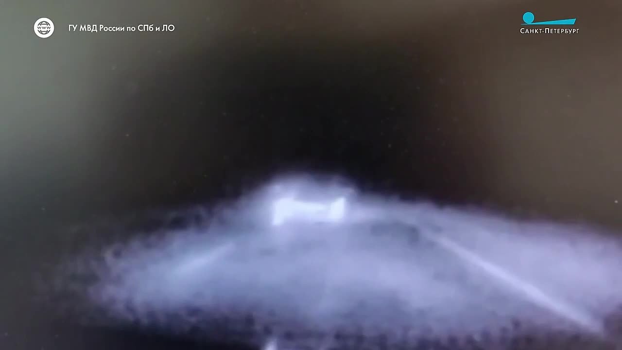 В Тихвинском районе Ленинградской области сотрудники ДПС остановили 16-летнего подростка, который без водительских прав и разрешения взял автомобиль своей бабушки и устроил гонки с четырьмя друзьями