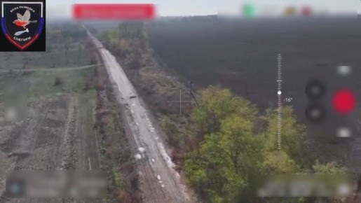 Воздушный бой дронов на оптоволокне