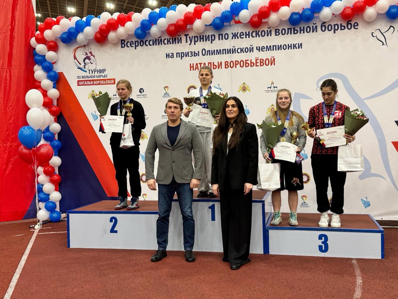 Тихвинская спортсменка завоевала бронзу на Всероссийских соревнованиях по вольной борьбе