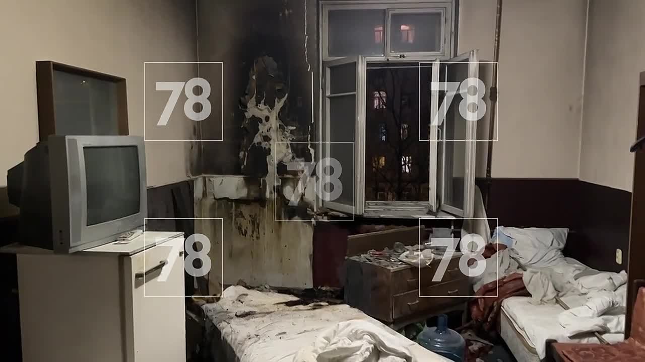 Из горящей гостиницы «Hotel Tourist» эвакуировали более 150 человек